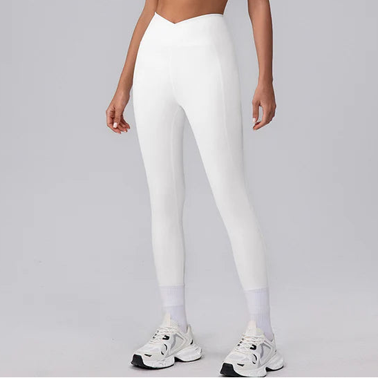 GRACE SCALLOPED TOP EDGE SPORTS BRA & HIGH-WAIST CROSS OVER LEGGINGS (2-PIECE SET)
