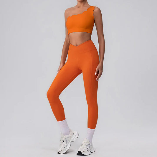 GRACE SCALLOPED TOP EDGE SPORTS BRA & HIGH-WAIST CROSS OVER LEGGINGS (2-PIECE SET)