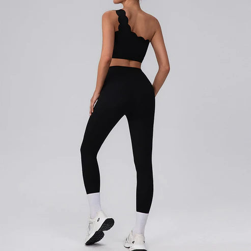 GRACE SCALLOPED TOP EDGE SPORTS BRA & HIGH-WAIST CROSS OVER LEGGINGS (2-PIECE SET)